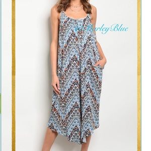 $7⭐️ Oversized Strappy Jumpsuit